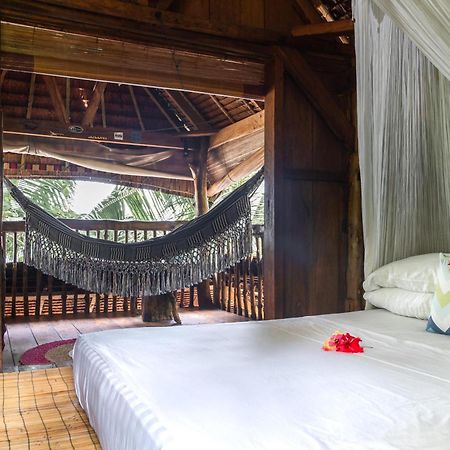 Mentawai Surf Camp Hotel Muarasiberut Bagian luar foto